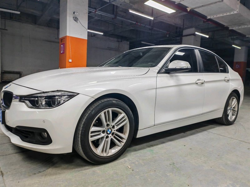 成都17年宝马3系4