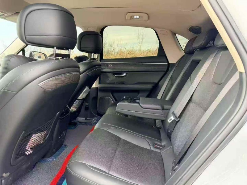 唐山22年华为智选问界5