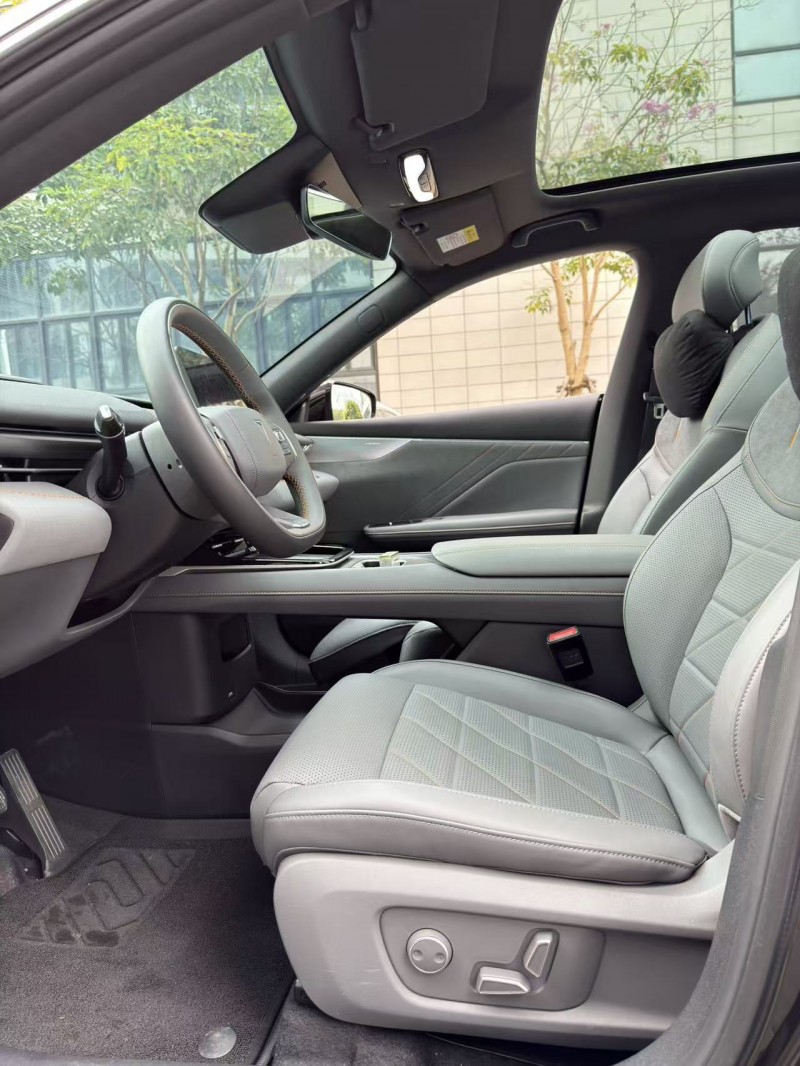 佛山25年长安汽车深蓝4