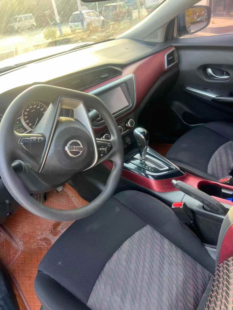 烟台18年日产天籁6