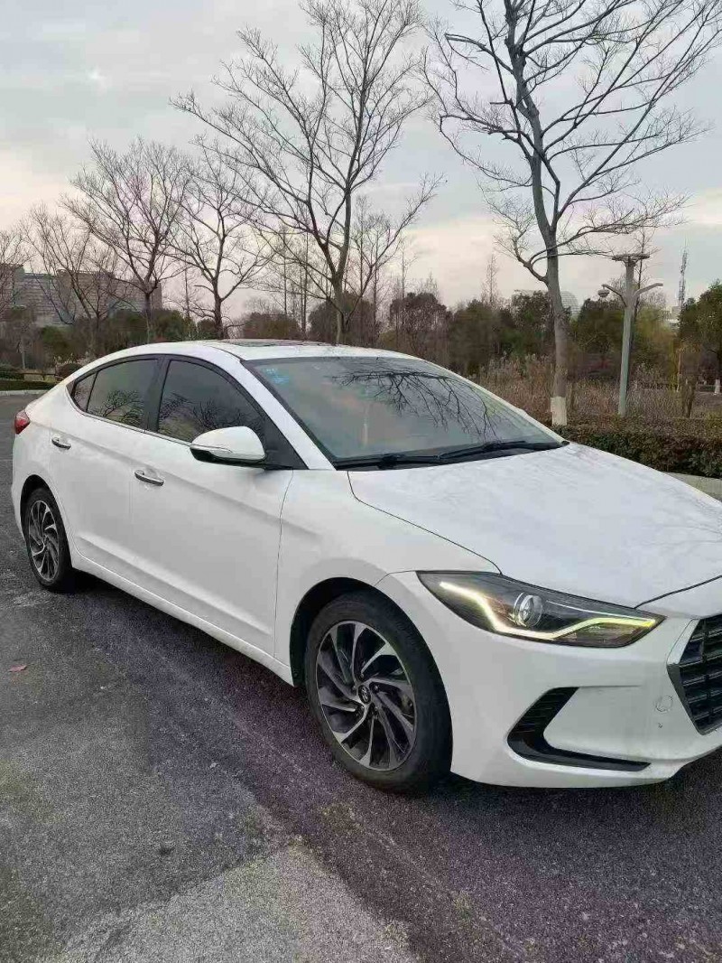 苏州19年现代领动3