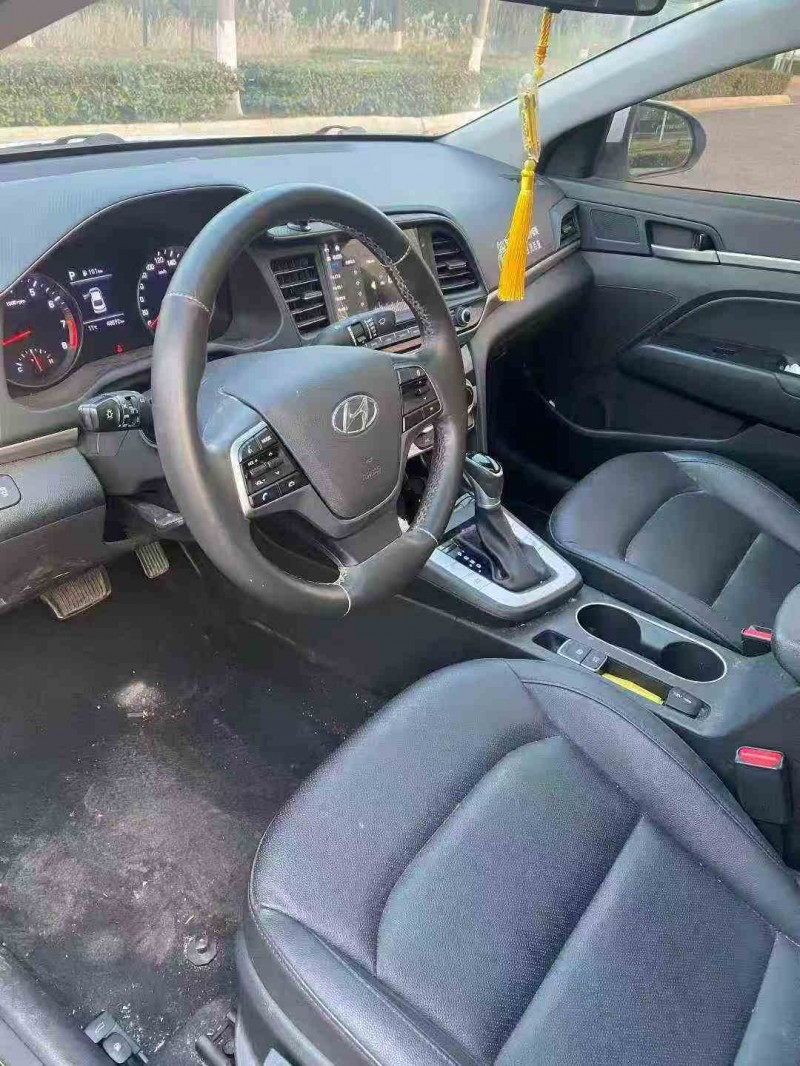 苏州19年现代领动5