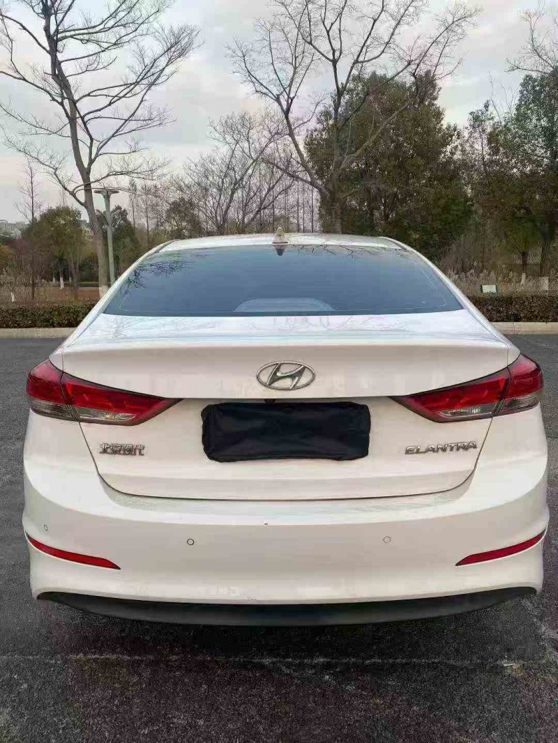 苏州19年现代领动9