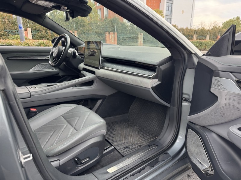 盐城22年极氪汽车0019