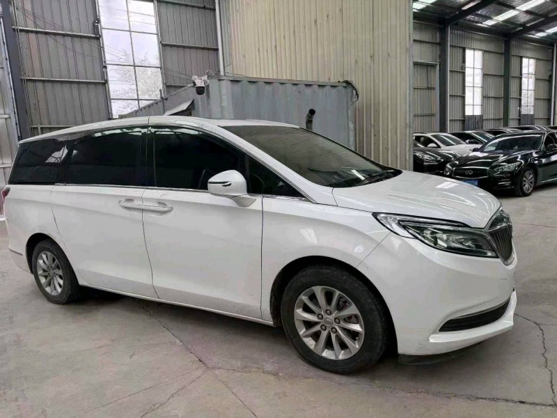 徐州18年别克GL81