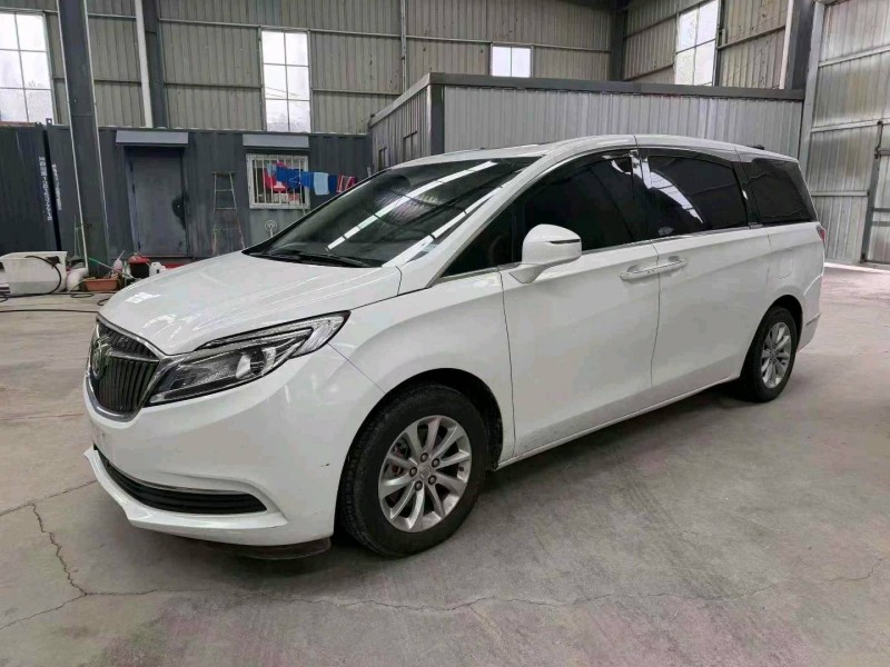 徐州18年别克GL82