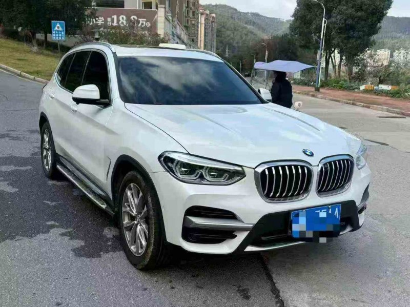 三明20年宝马X33