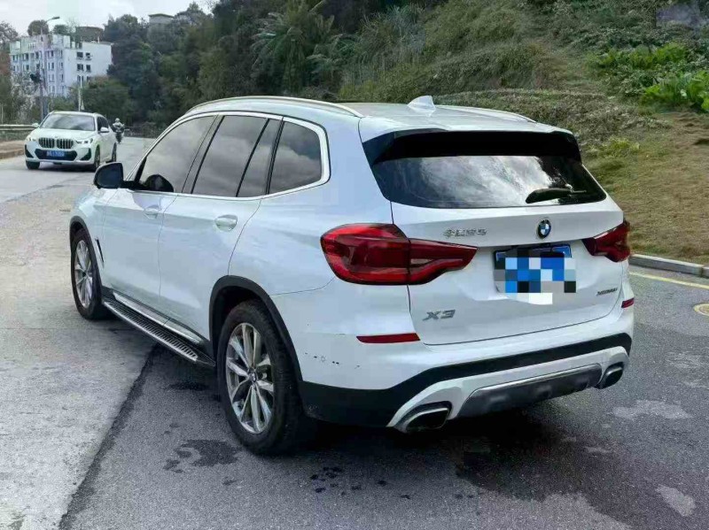 三明20年宝马X38