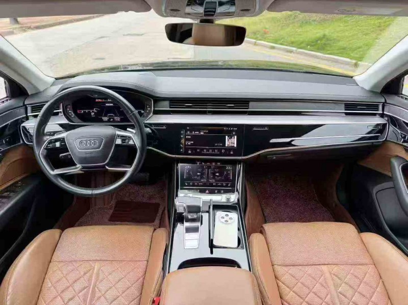 龙岩21年奥迪A8L6