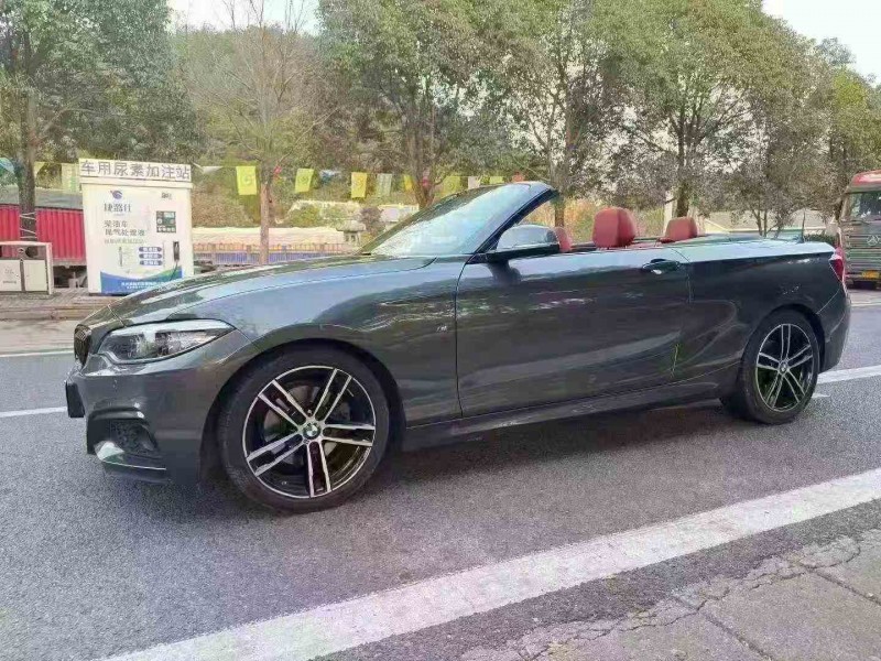 重庆21年宝马2系2