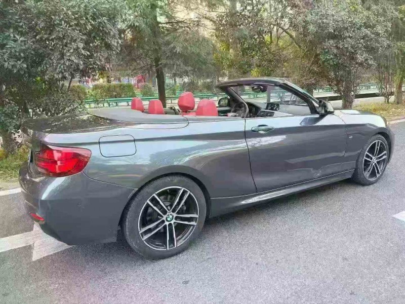 重庆21年宝马2系6