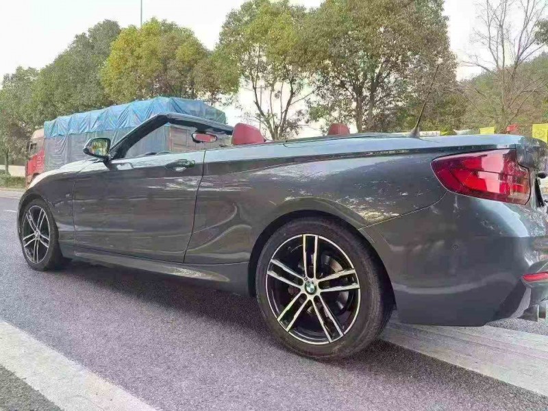 重庆21年宝马2系7