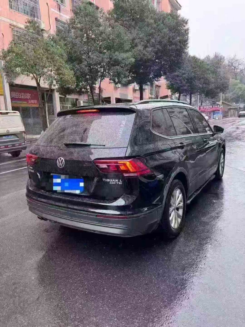 衡阳17年大众途观7