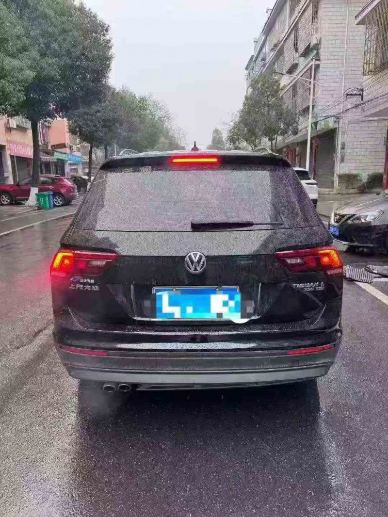 衡阳17年大众途观9