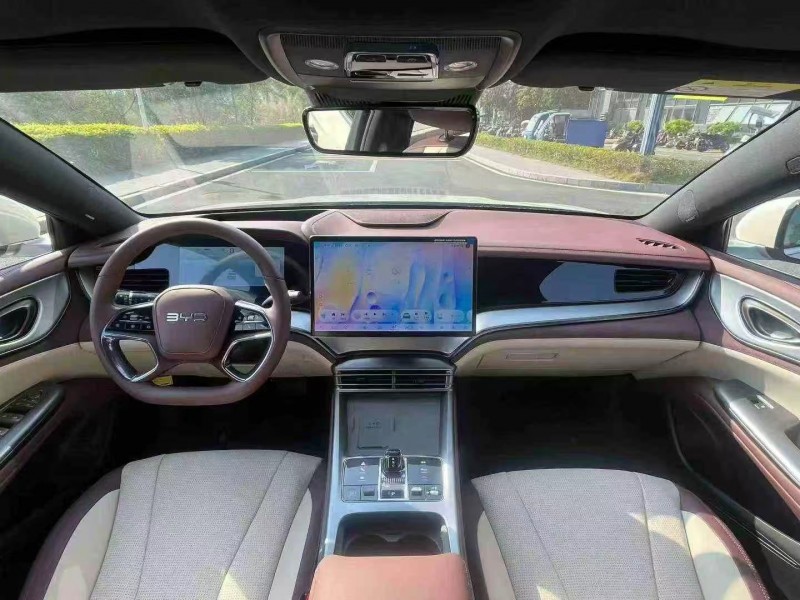 东莞25年比亚迪海豹6