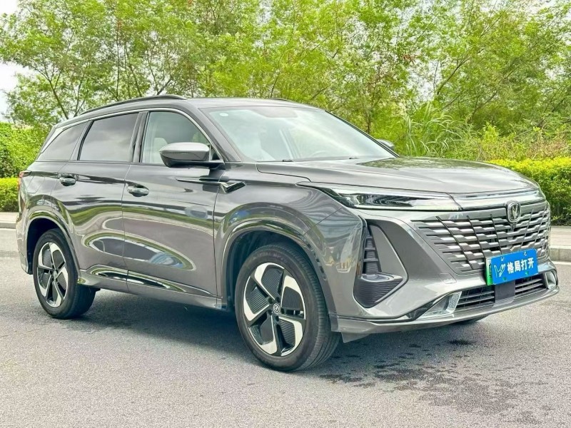 东莞25年长安汽车CS753