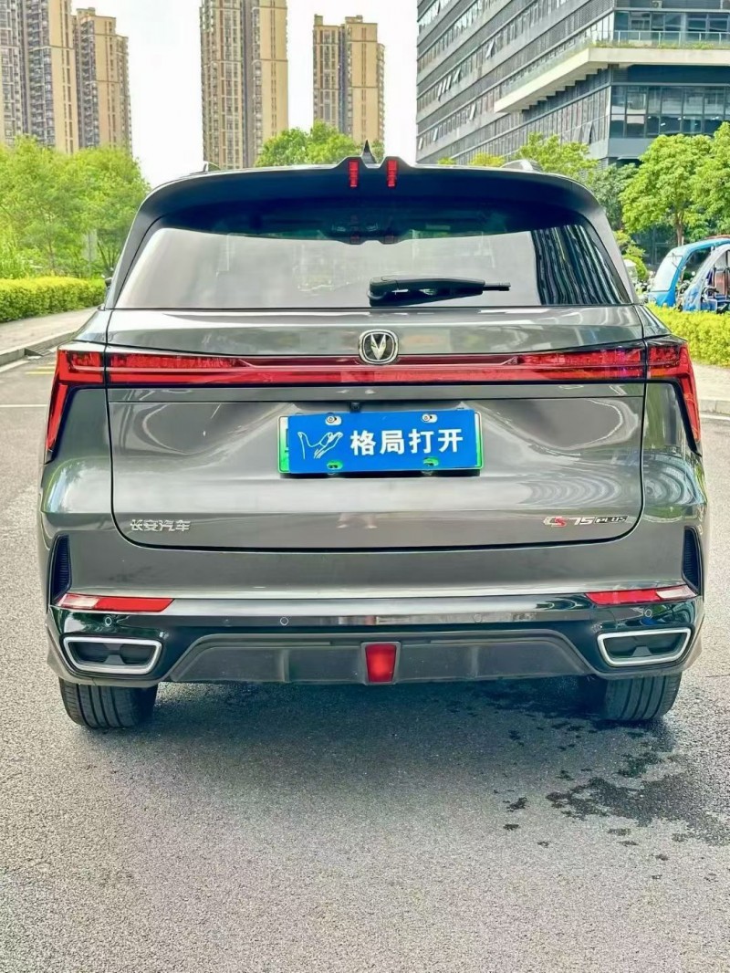 东莞25年长安汽车CS759