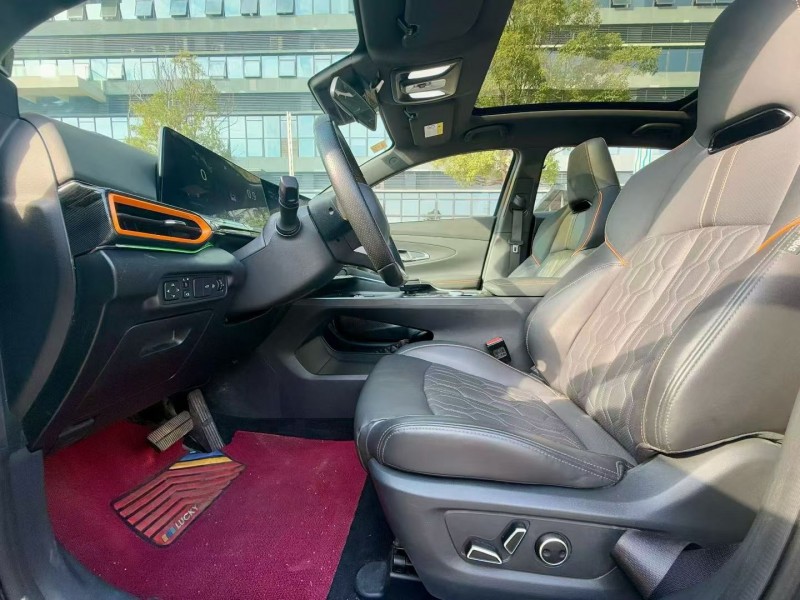 东莞21年长安汽车UNI4