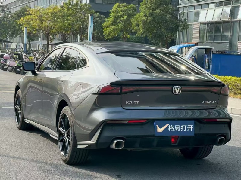 东莞25年长安汽车UNI8
