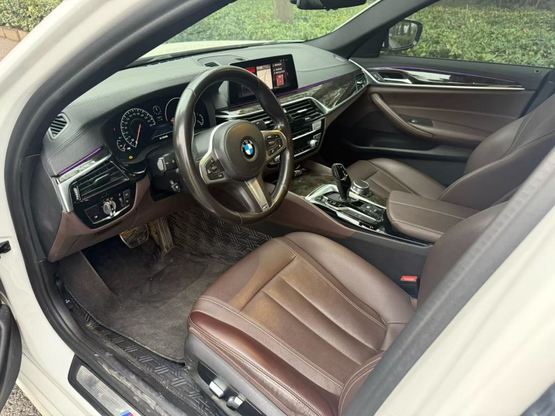 娄底18年宝马5系4