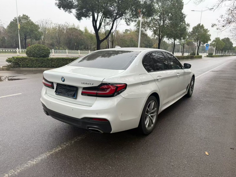 娄底18年宝马5系8