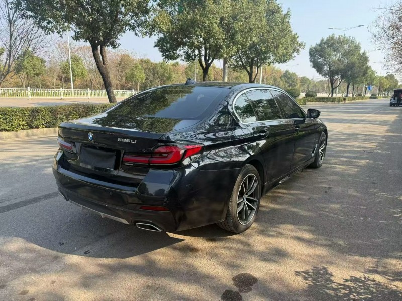 娄底22年宝马5系8