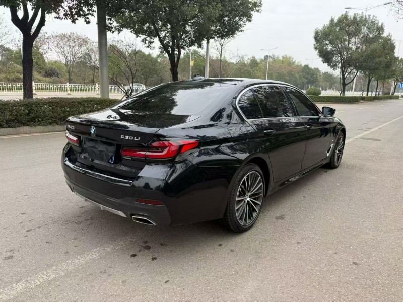 娄底22年宝马5系8