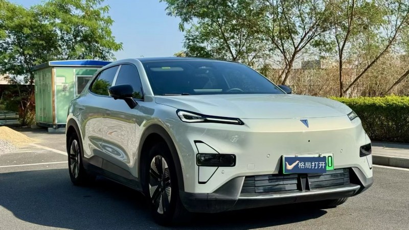 东莞25年长安汽车深蓝2