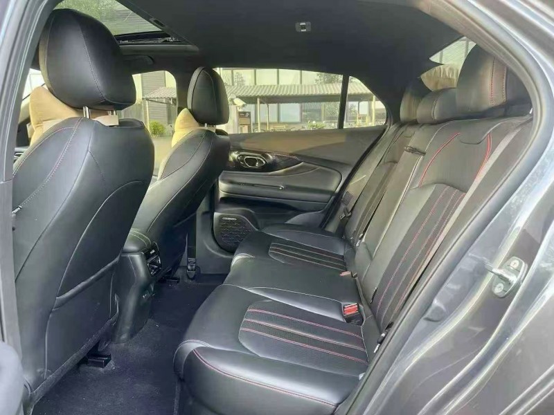 东莞22年传祺影豹4