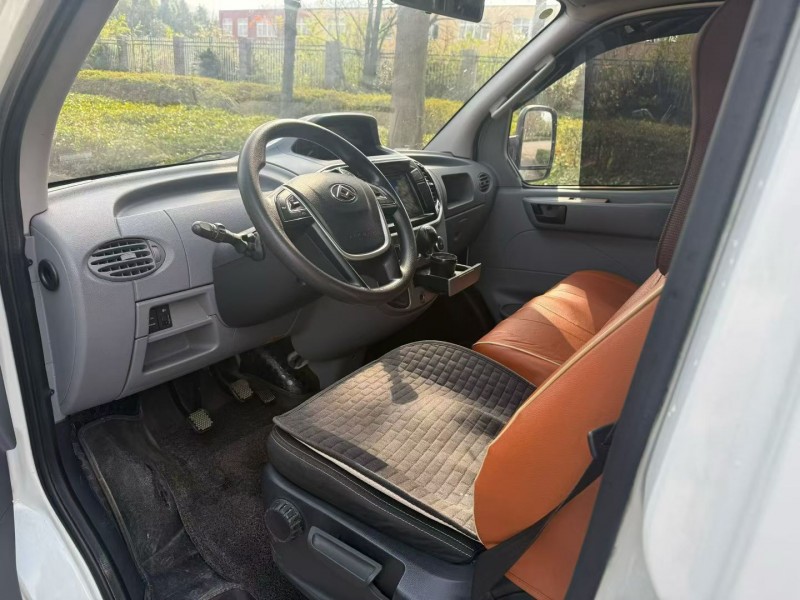 娄底22年大通V804