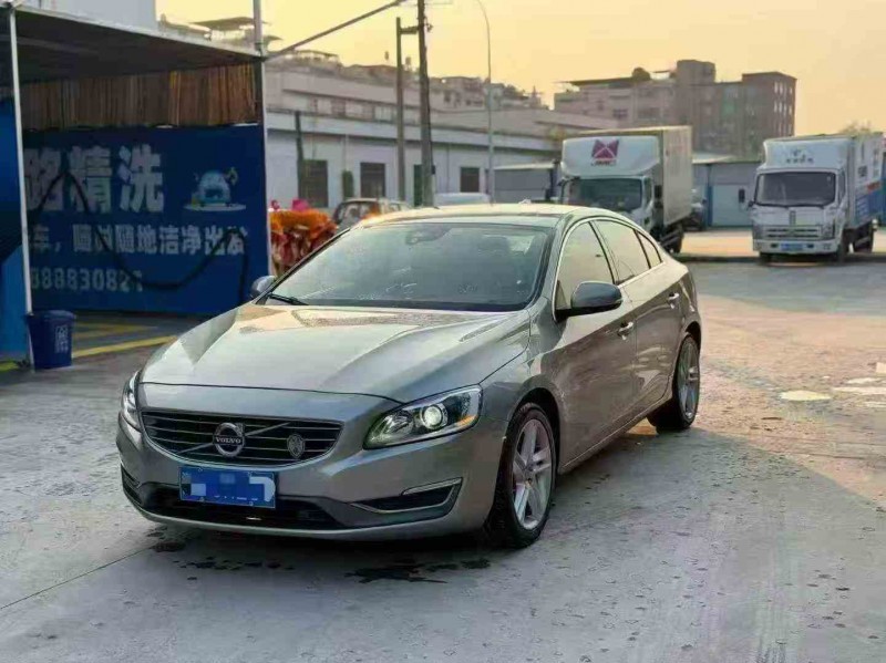 嘉兴14年沃尔沃S60L3