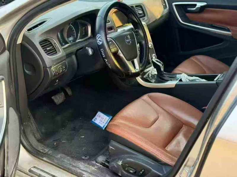 嘉兴14年沃尔沃S60L4