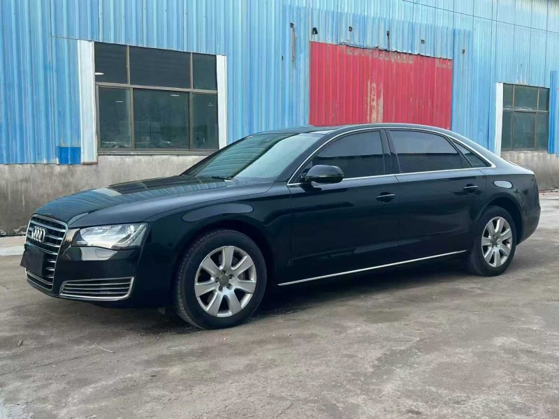 徐州13年奥迪A8L3