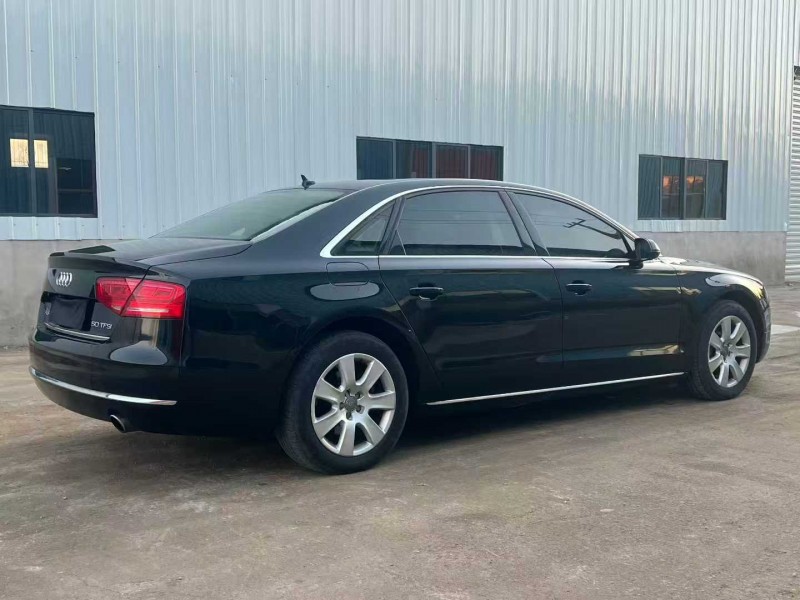 徐州13年奥迪A8L4