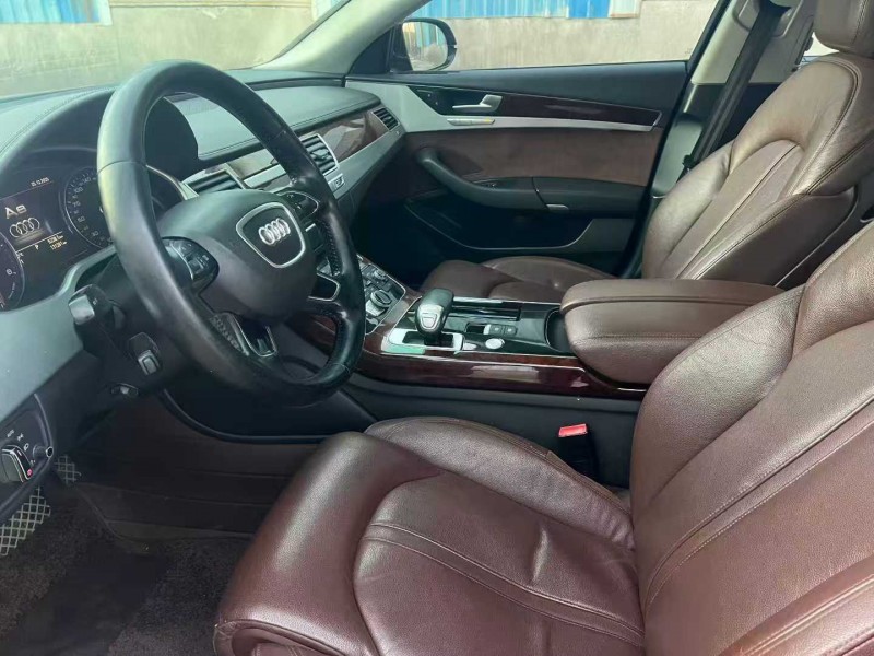 徐州13年奥迪A8L7