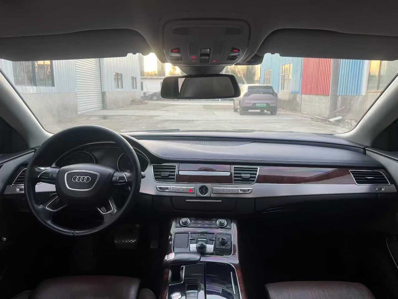 徐州13年奥迪A8L8