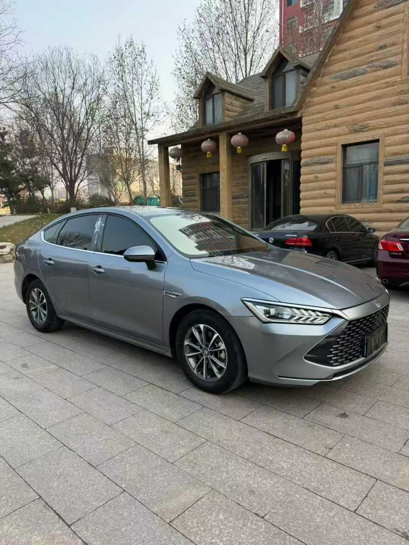 邢台23年比亚迪秦3