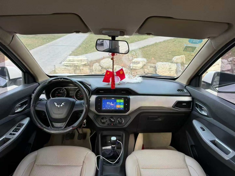 徐州20年五菱汽车宏光7