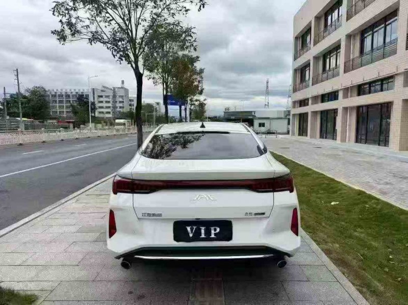 珠海23年江淮思皓7