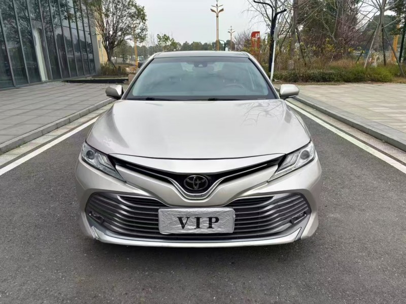 常德19年丰田凯美瑞1