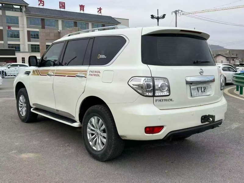 兰州19年日产途乐5