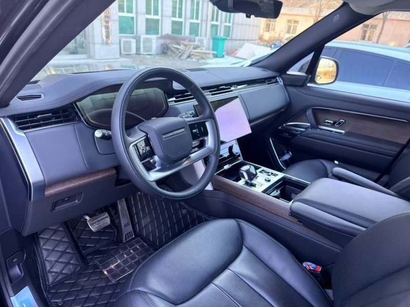 唐山23年路虎揽胜行政3