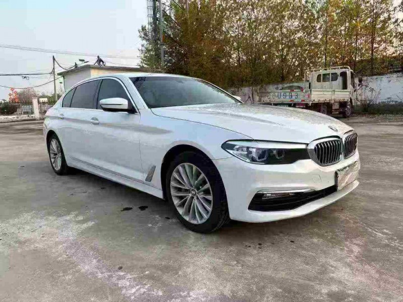 徐州19年宝马5系3