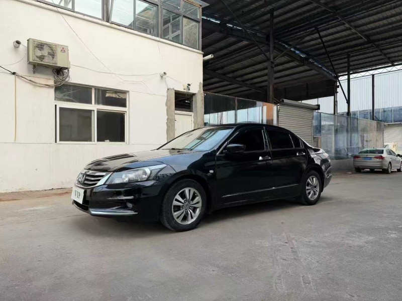 徐州13年本田雅阁2