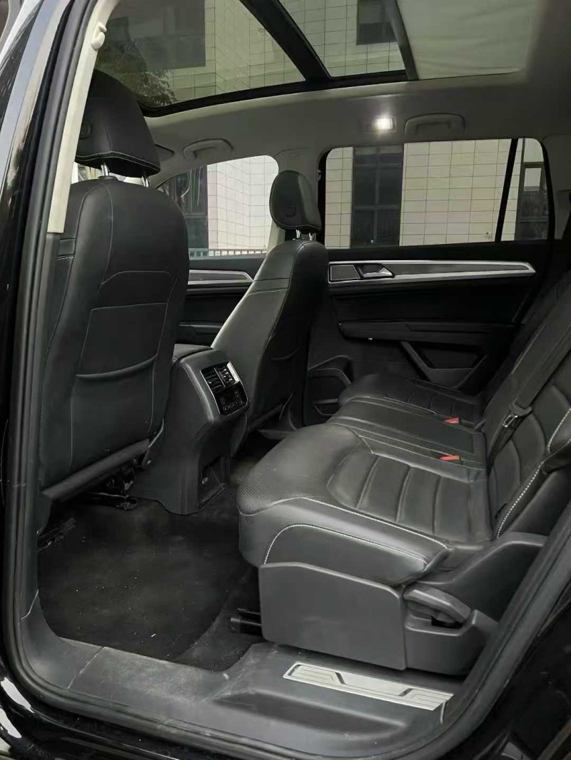 佛山19年大众途昂5