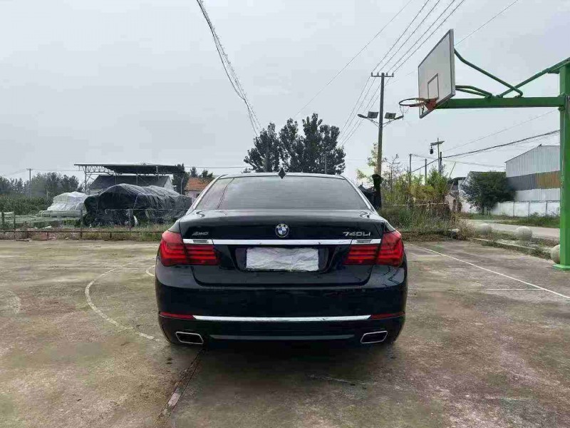 徐州14年宝马7系4