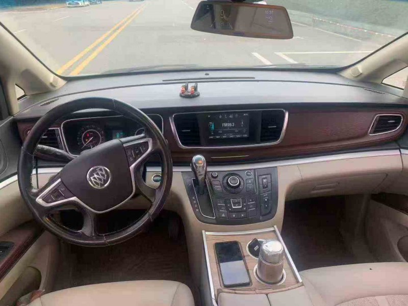 梅州17年别克GL86