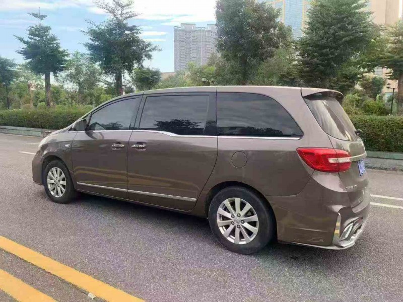 梅州17年别克GL88