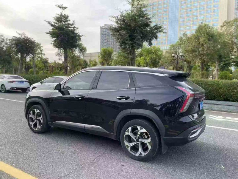 北海22年吉利博越7