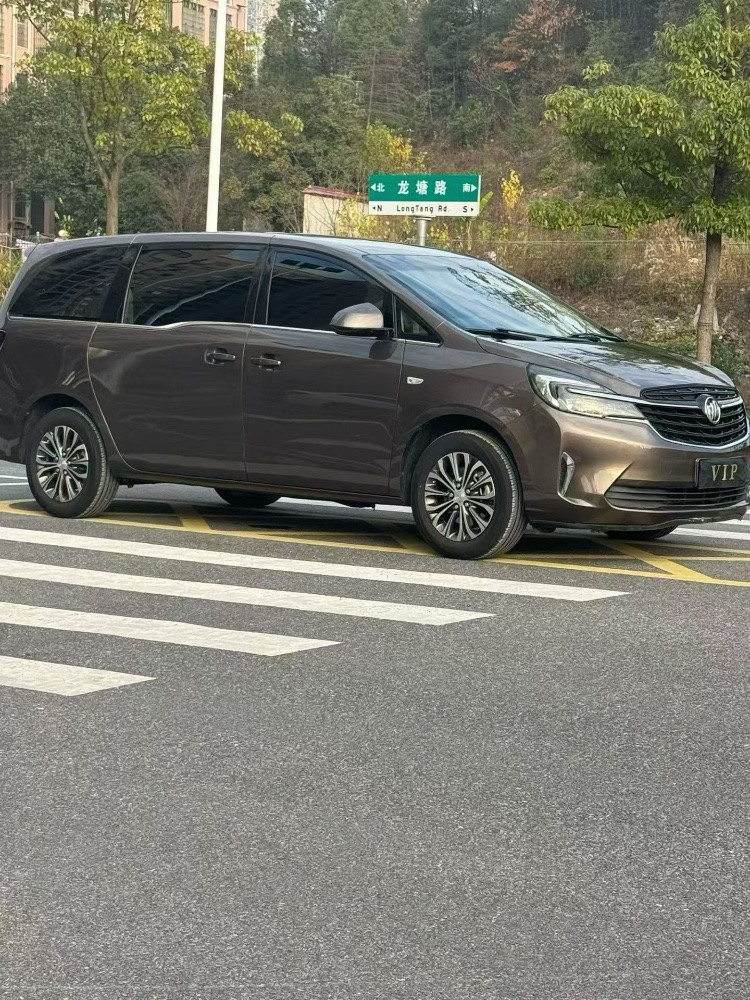 娄底22年别克GL81